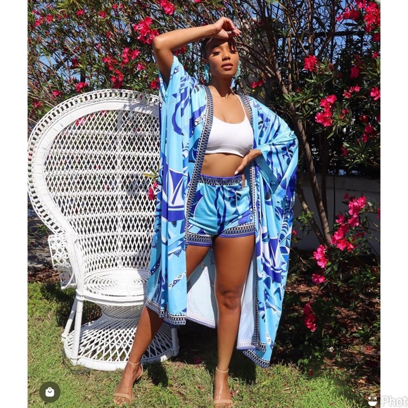 Kimono  2 pc set - Picture 2 of 7